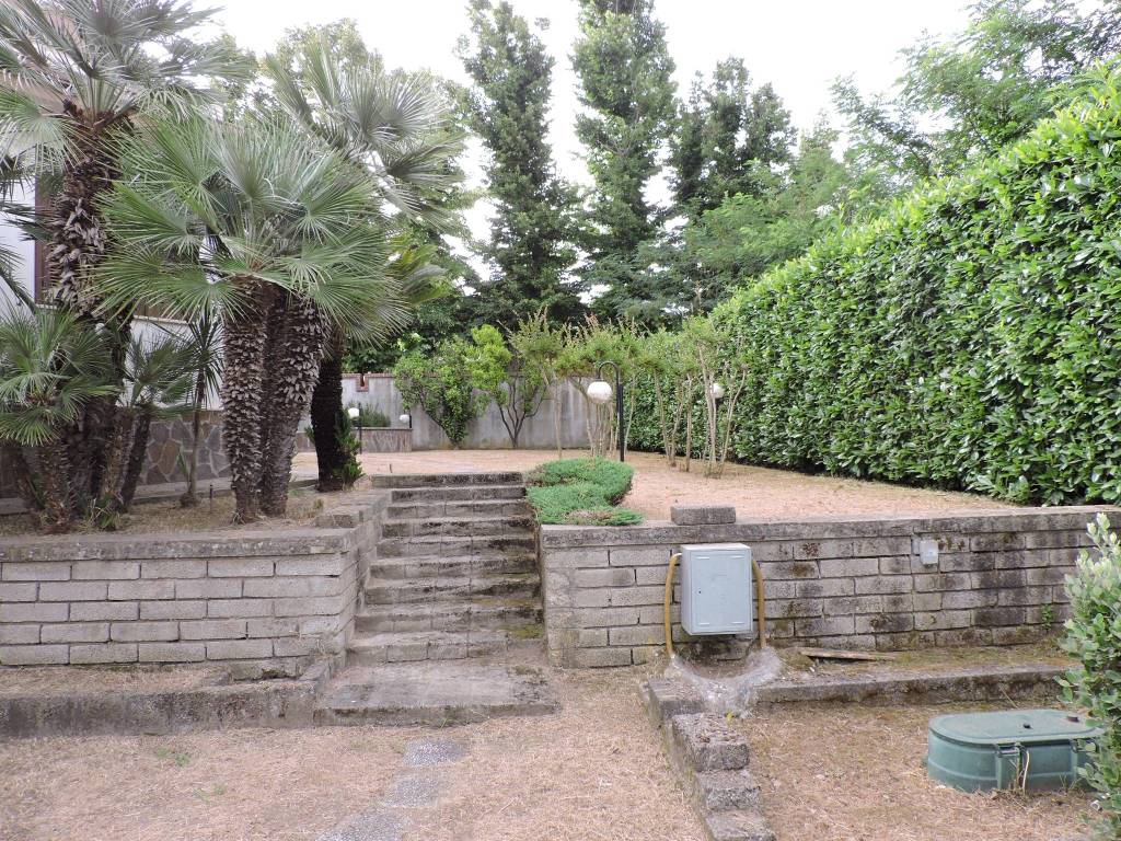 Villa a Sessa aurunca in Via Corbara - Foto 4