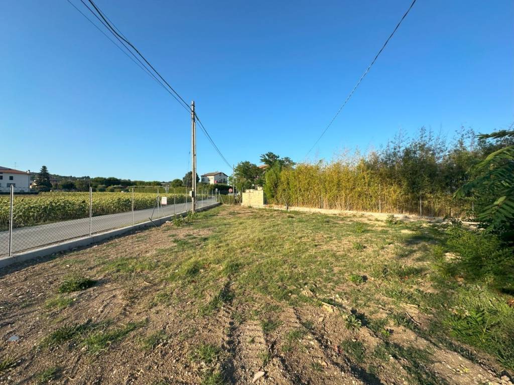 Rustico / casale a Civitanova marche in Contrada Piane Chienti, 37 - Foto 4