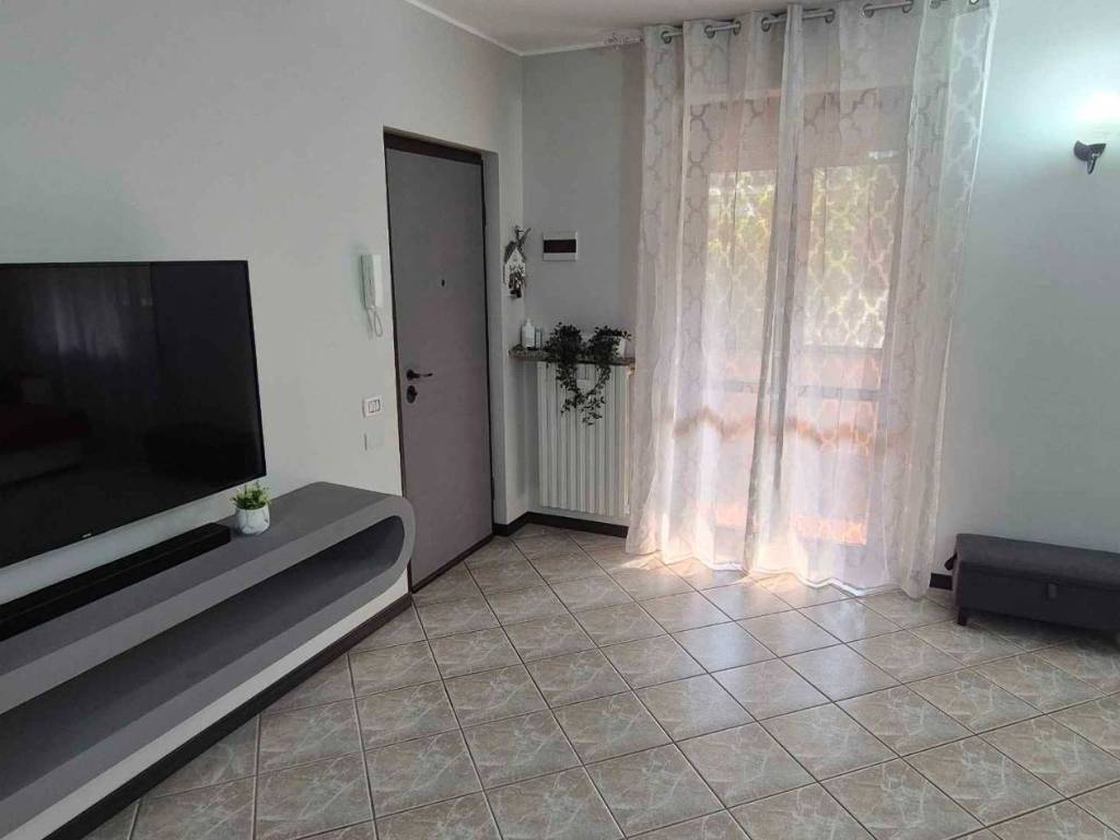Appartamento a Trecate in Via Po, 72 - Foto 5