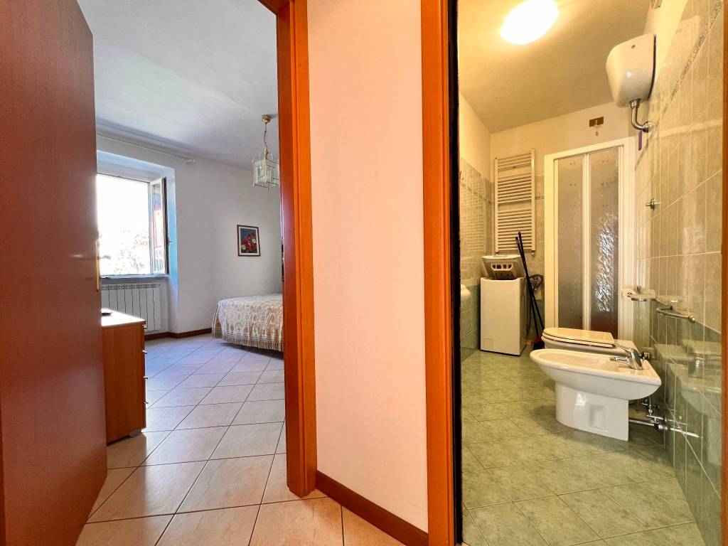 Appartamento a Capodimonte in Via del Laghetto, 9 - Foto 3