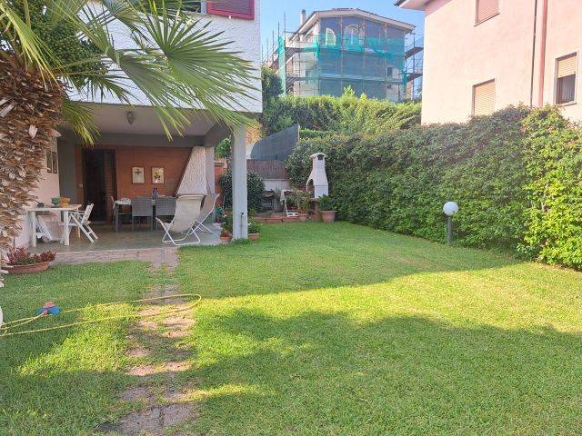 Casa indipendente a Santa marinella in Via Monte Nero, 20 - Foto 2