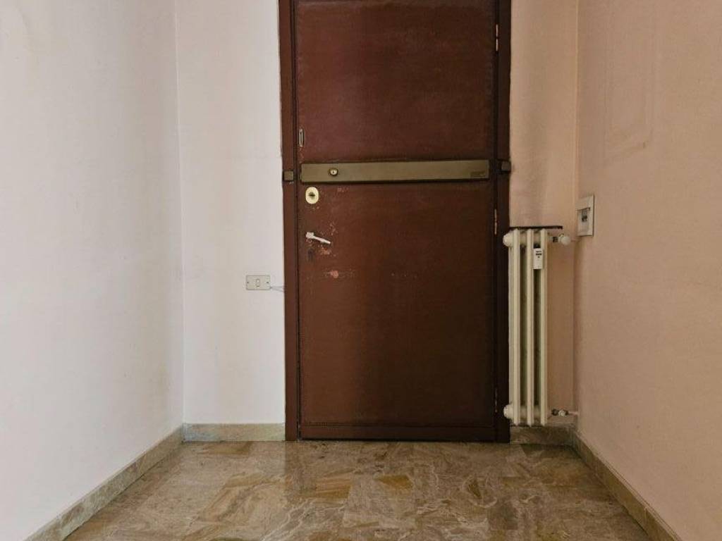 Appartamento a Seregno in Piazza Risorgimento, 25 - Foto 2