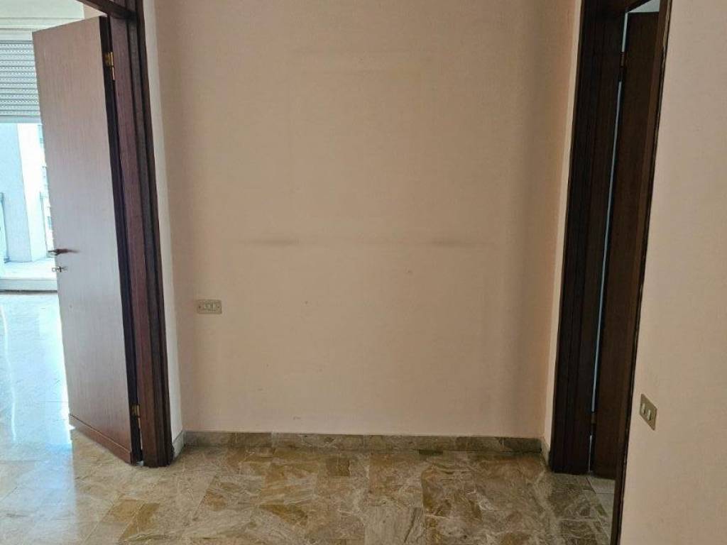 Appartamento a Seregno in Piazza Risorgimento, 25 - Foto 3