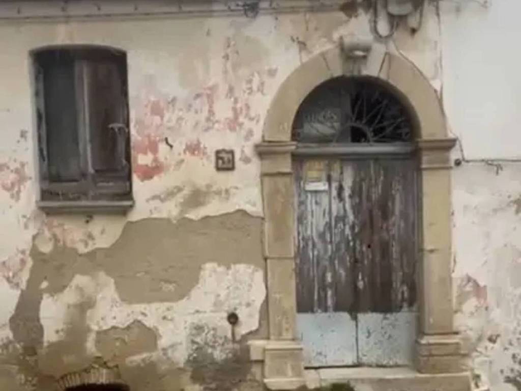 Casa indipendente a Tricarico in Largo Plebiscito - Foto 2