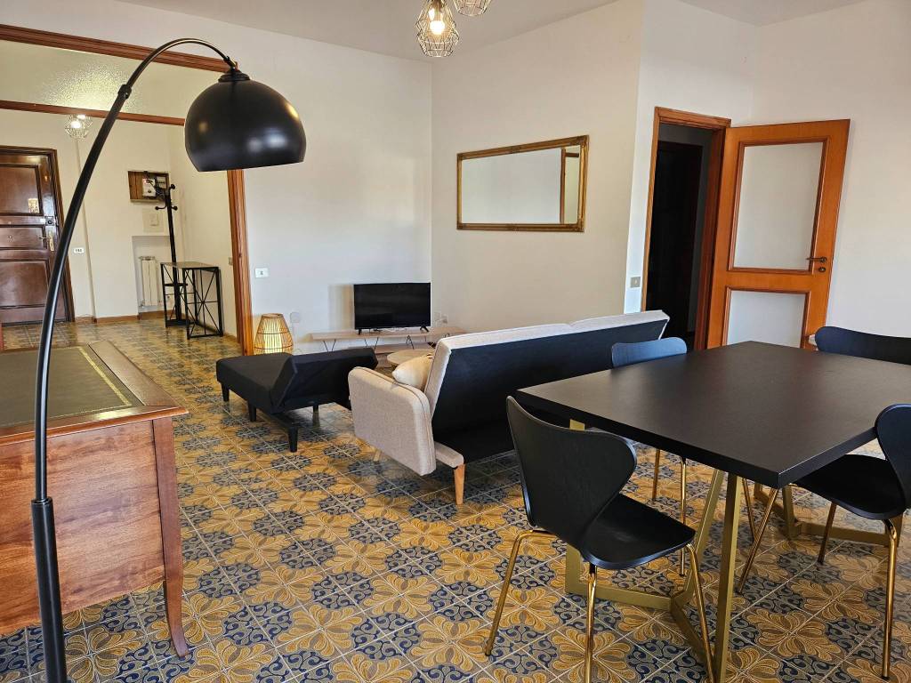 Appartamento a Sassari in Via Giuseppe Mazzini - Foto 2