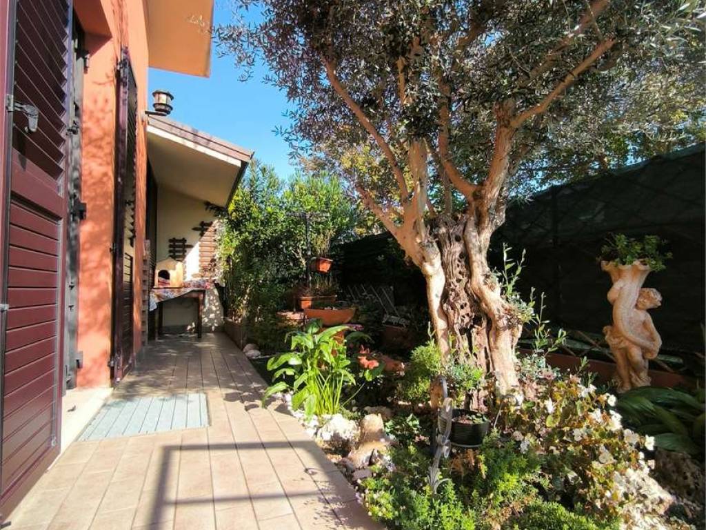 Villa a Rimini in Via delle Cascine - Foto 3