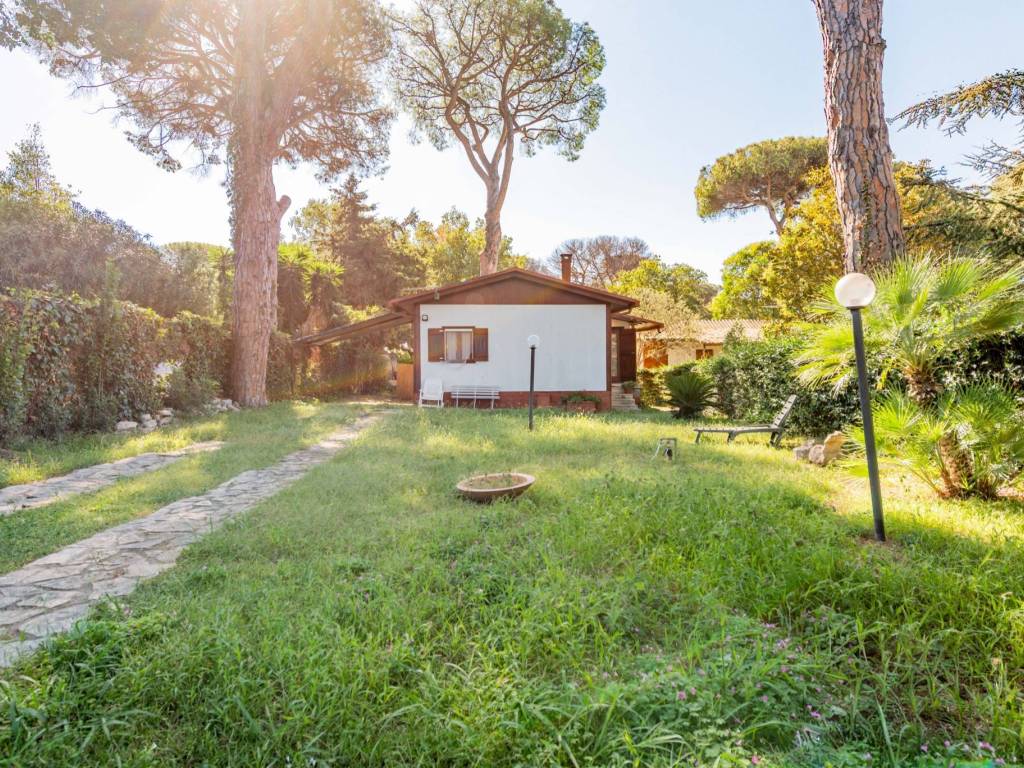 Villa a Cerveteri in Via Arturo Salvioni - Foto 4