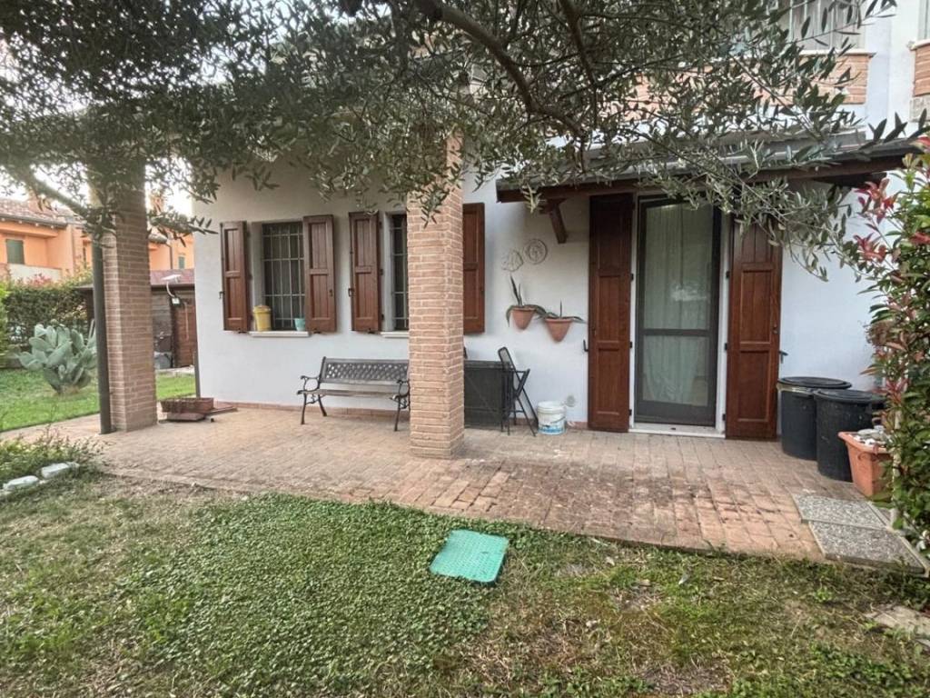 Villa a Bondeno in Via Madonna della Pioppa, 53 - Foto 3