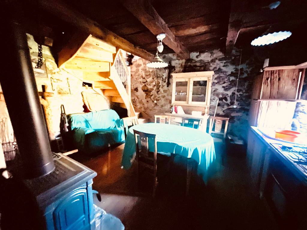 Casa indipendente a Forcola in Via Alfaedo - Foto 5