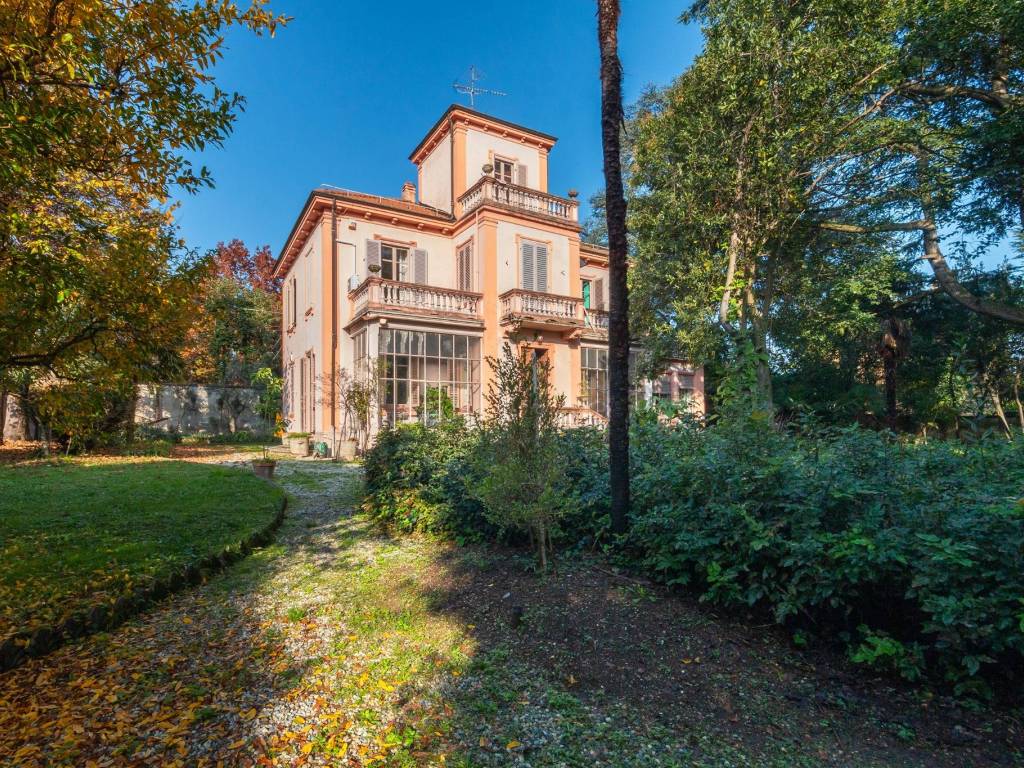 Villa a Rivoli in Viale Roberto Simondetti, 3 - Foto 2