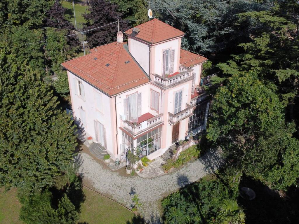 Villa a Rivoli in Viale Roberto Simondetti, 3 - Foto 3