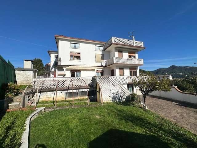 Villa a Valdagno in VIA PRIARA CASTELLO , 16 - Foto 3