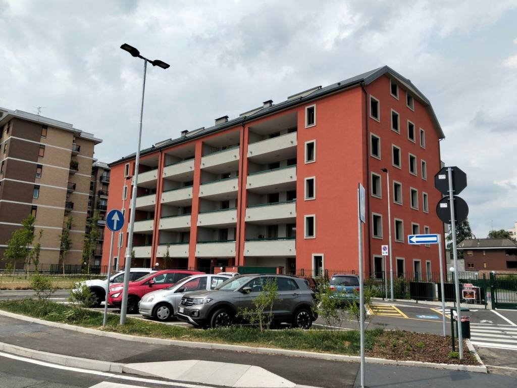 Appartamento a Monza in Via Federico Confalonieri, 3 - Foto 2
