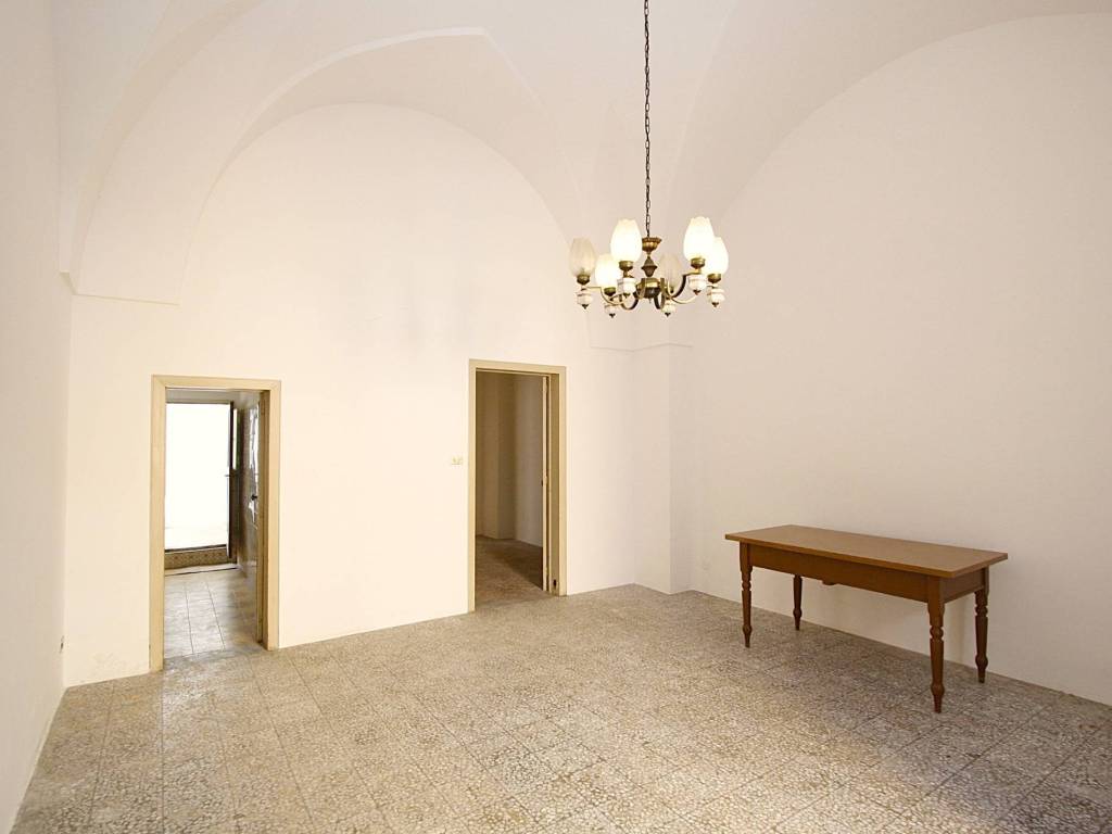 Casa indipendente a Parabita in Via Camillo Benso di Cavour - Foto 2