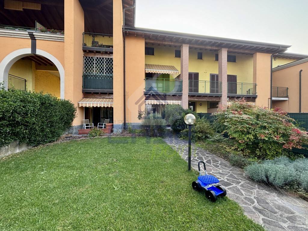 Casa indipendente a Cingia de' botti in VIA DON CESARE BRUNELLI 49 - Foto 2