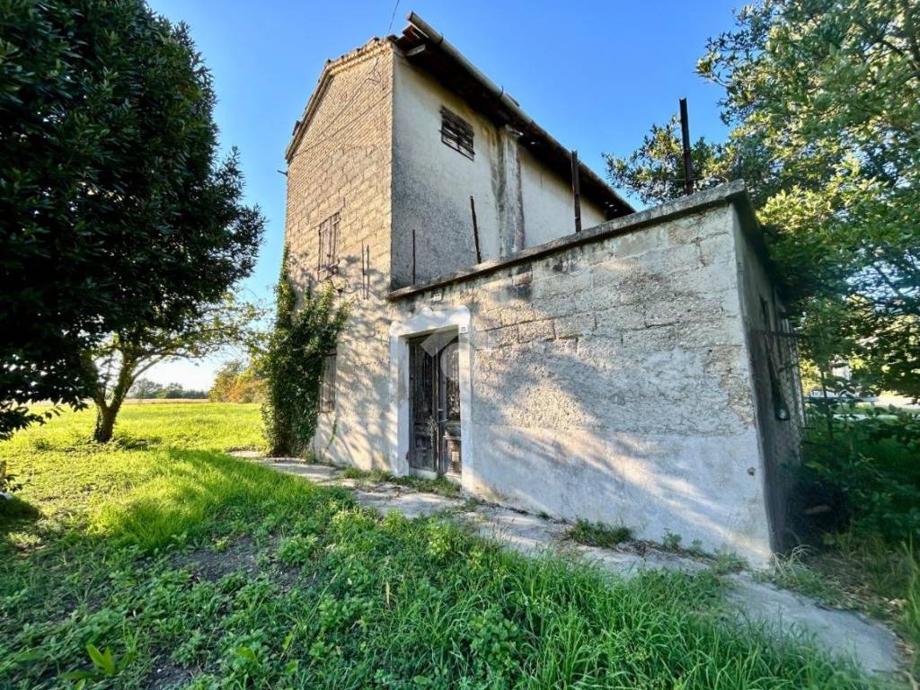 Rustico / casale a Fiume veneto in Via Friuli, 76 - Foto 2