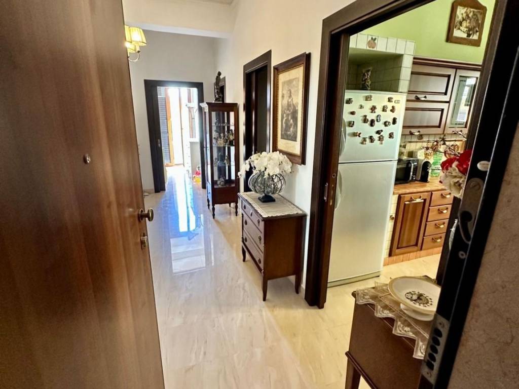 Appartamento a Castellaneta in Via Roma, 14 - Foto 4