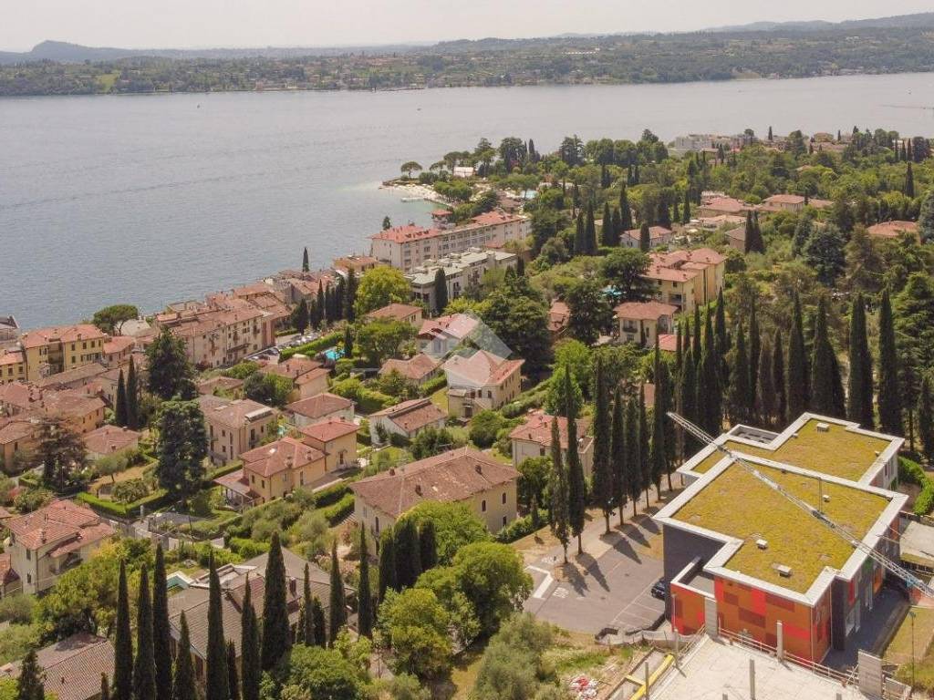 Appartamento a Gardone riviera in VIA Valle fiorita - Foto 4