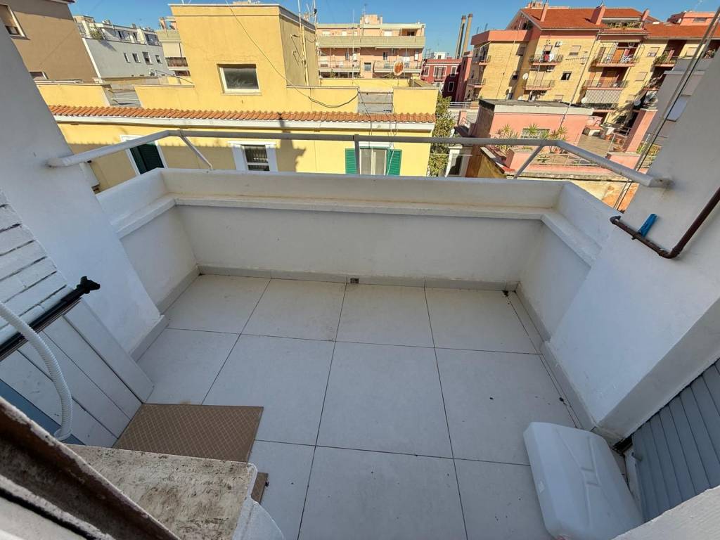 Appartamento a Civitavecchia in Via Leopoli - Foto 3