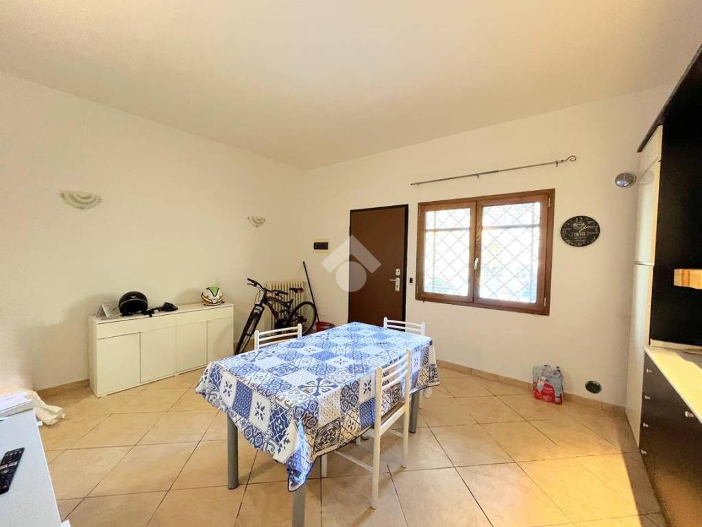 Appartamento a Montemurlo in Via Quarto dei Mille, 8 - Foto 2