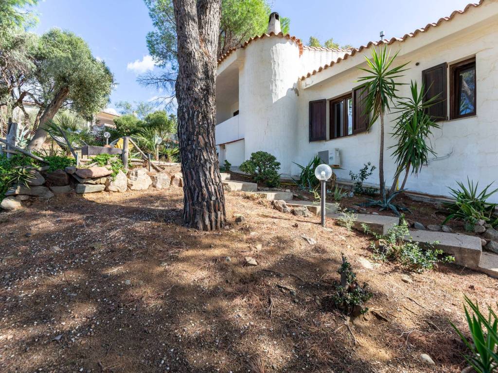 Villa a Quartu sant'elena in Via delle Orchidee, 60 - Foto 2