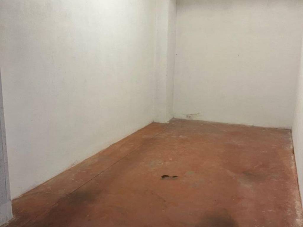Box / garage a Pomezia in Via Giacomo Matteotti, 16 - Foto 5