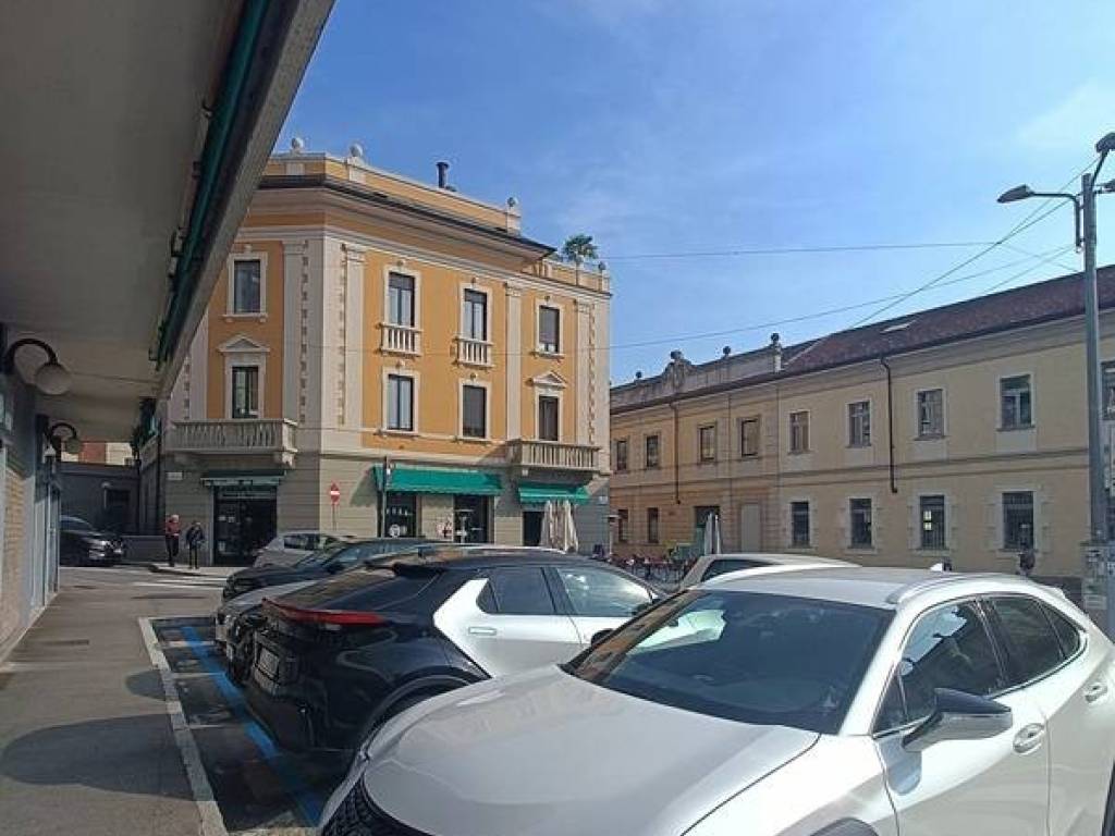 Appartamento a Sesto calende in PIAZZA MAZZINI, 3 - Foto 5