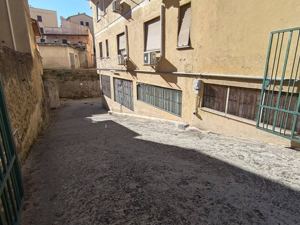 Box / garage a Tivoli in Via degli Ulivi - Foto 2