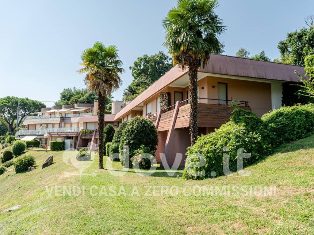 Appartamento a Lesa in Via per Comnago, 21 - Foto 3