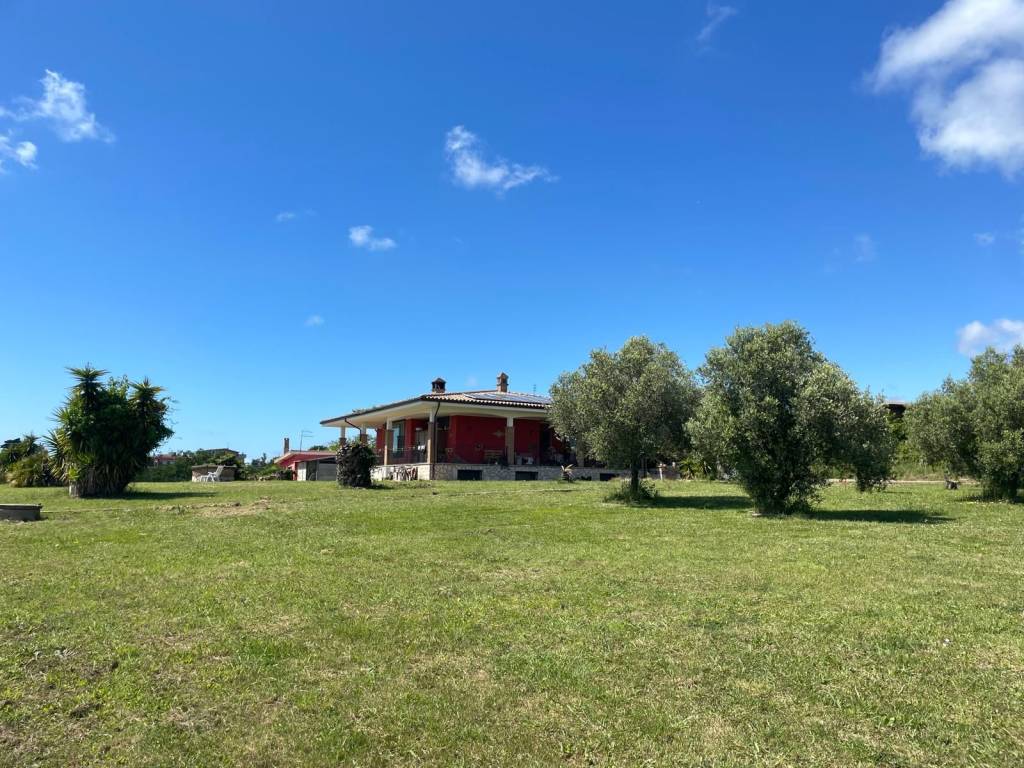 Villa a Aprilia - Foto 2