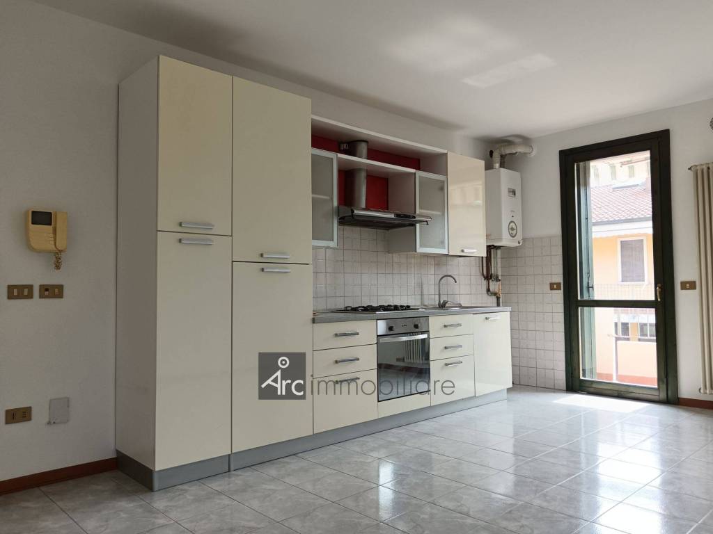 Appartamento a Camisano vicentino in Via dei Granatieri, 20 - Foto 2