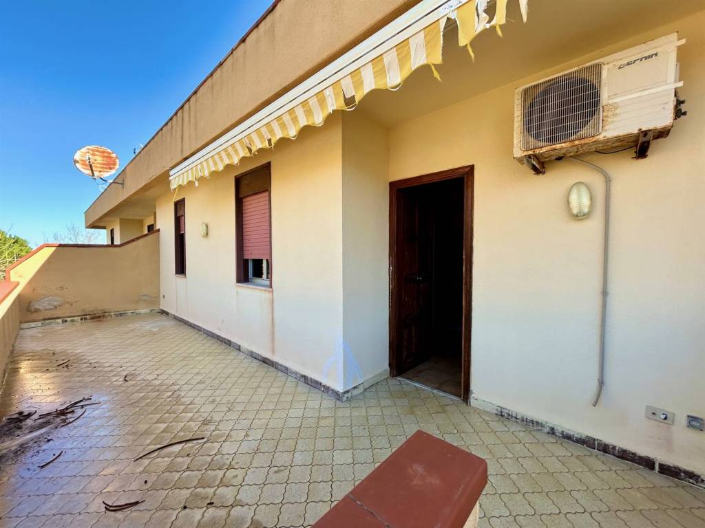 Appartamento a Campofelice di roccella in via Val di noto - Foto 2