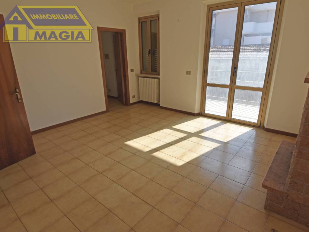 Casa indipendente a San benedetto del tronto in Via Torino, 150 - Foto 2