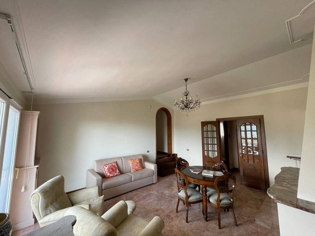Appartamento a Imperia in Via Diano Calderina - Foto 4