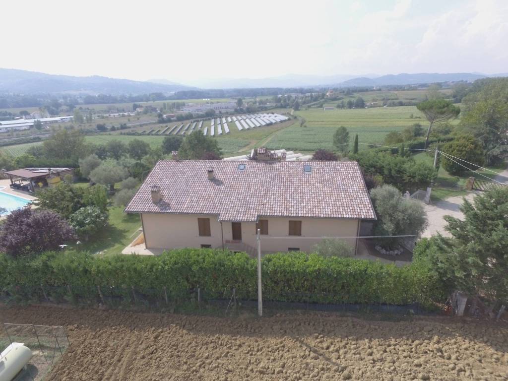 Villa a Città di castello in Strada Statale Tiberina - Foto 4