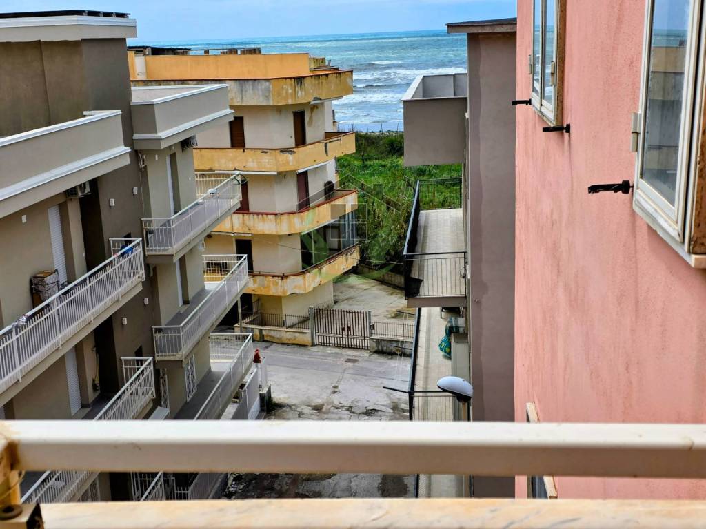 Appartamento a Mondragone in Via Domiziana, 463 - Foto 4