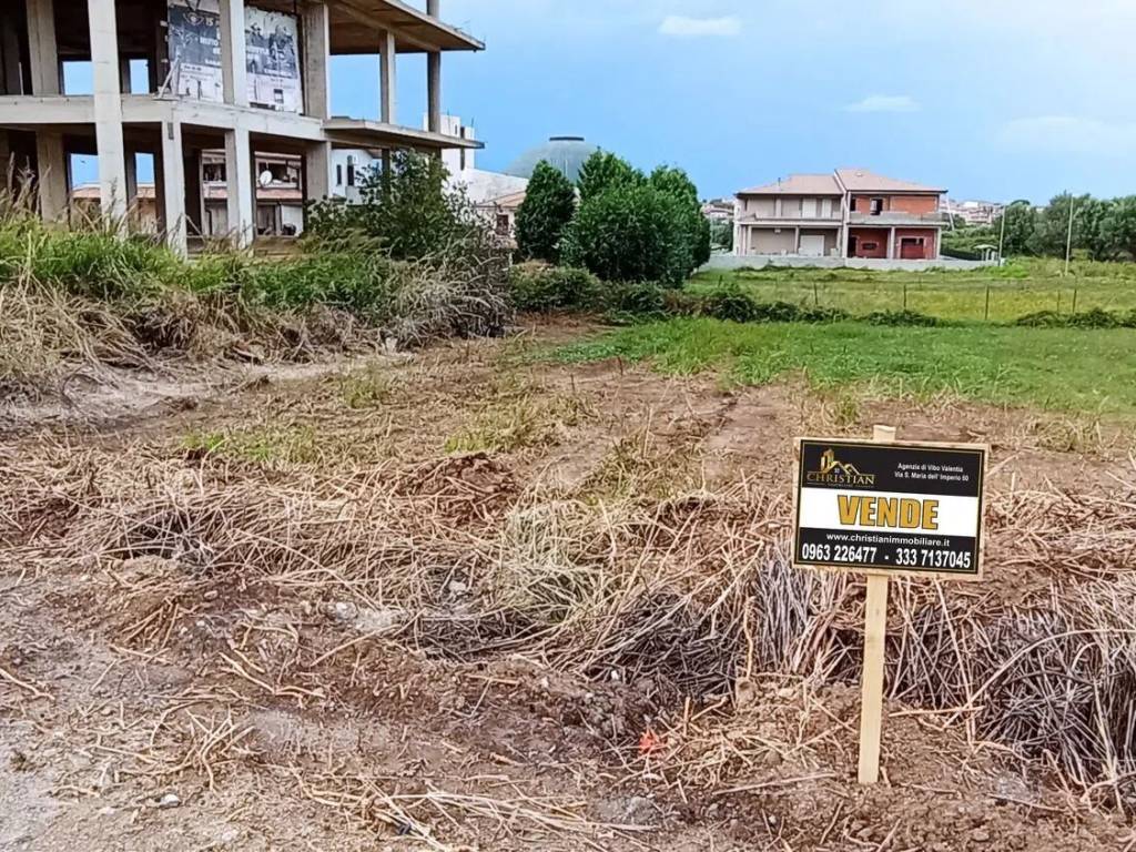 Terreno a Ionadi in Via Gioacchino Da Fiore, 2 - Foto 3