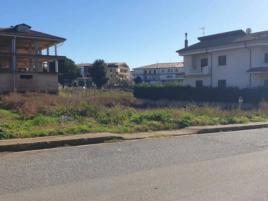 Terreno a Ionadi in Via Gian Lorenzo Bernini S.N.C. - Foto 3