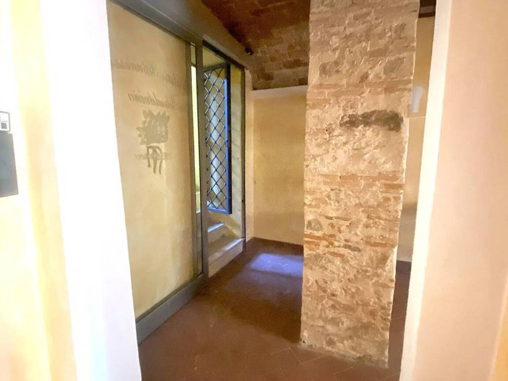 Immobile a Vibo valentia in Piazza San Leoluca S.N.C. - Foto 3