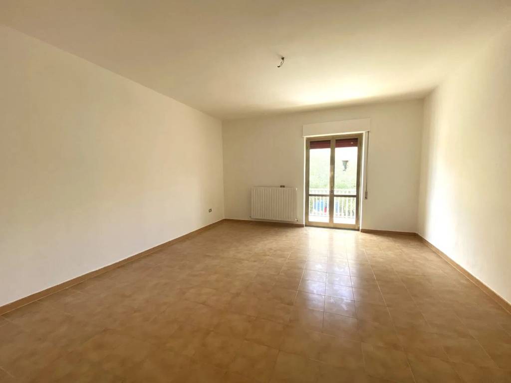 Appartamento a Vibo valentia in Viale Papa Giovanni Xxiii S.N.C. - Foto 2