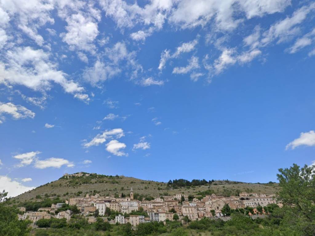 Casa indipendente a Calascio - Foto 3