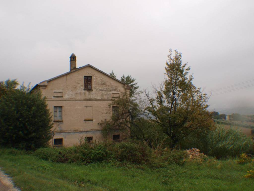 Rustico / casale a Trecastelli - Foto 2