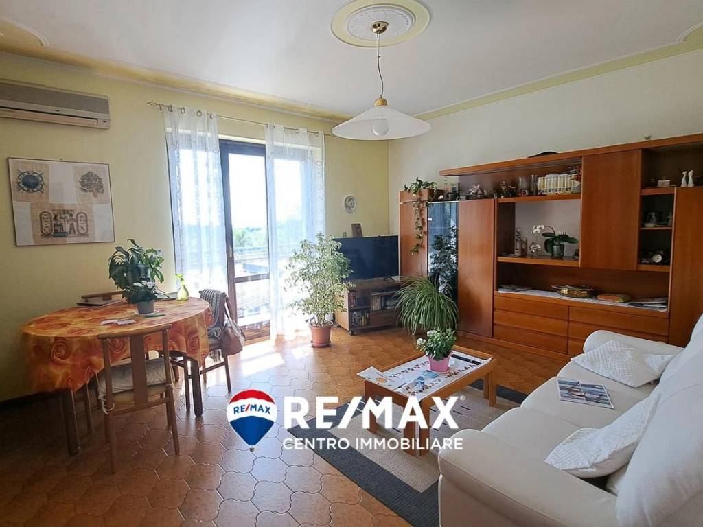 Villa a Casciago in Via Giacomo Leopardi - Foto 4