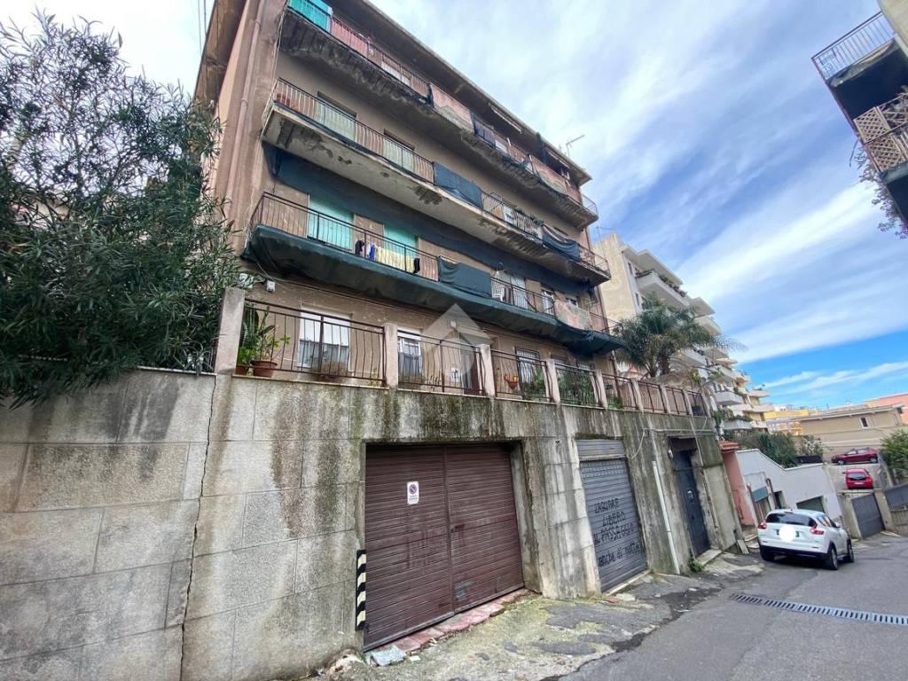 Appartamento a Reggio calabria in Via Trabocchetto I, 18 - Foto 2