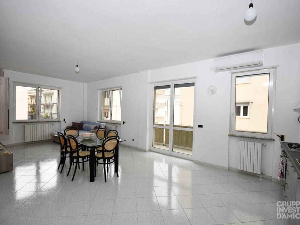 Appartamento a Cisternino in Via Eroi del Mare P. Zaccaria - Foto 3