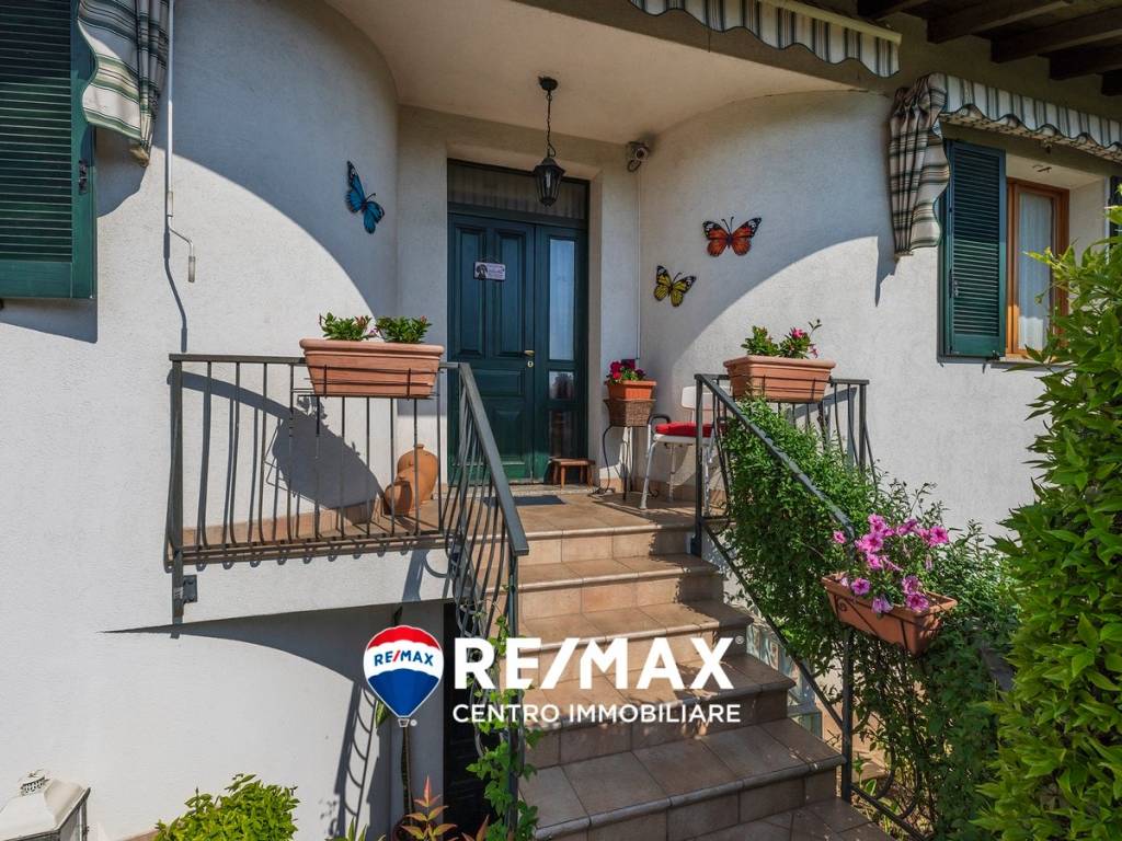 Villa a Vedano olona in Via Gabriele D'Annunzio - Foto 2