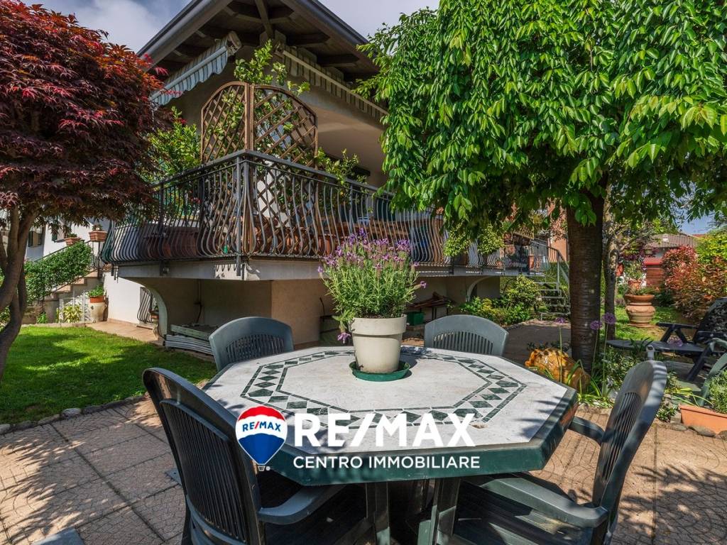 Villa a Vedano olona in Via Gabriele D'Annunzio - Foto 3