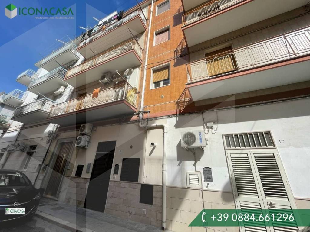 Appartamento a Manfredonia in Via Martiri di Cefalonia, 15 - Foto 2