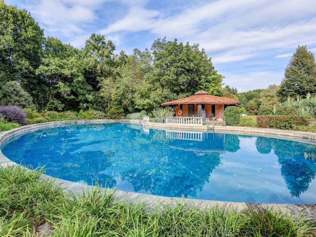 Appartamento a Travedona-monate in Via Martiri della Libertà, Travedona Monate 522 - Foto 2