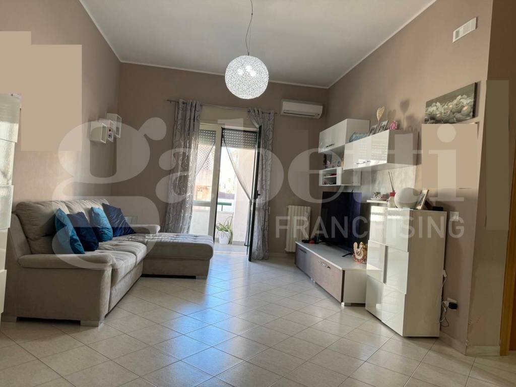 Appartamento a Monteroni di lecce in via Alcide de Gasperi - Foto 2